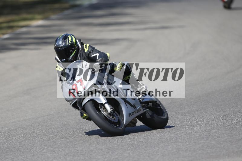 /36 08.08.2026  Pluess Motosport ADR/Freies Fahren/197